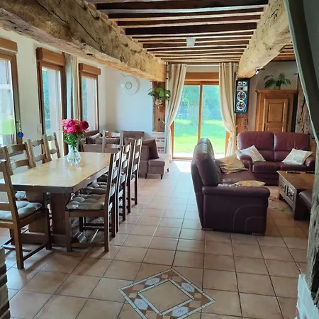 Les Deux Vallees Holiday home