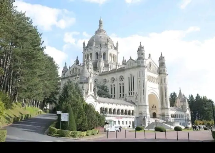 Les Deux Vallees Casa de Férias *